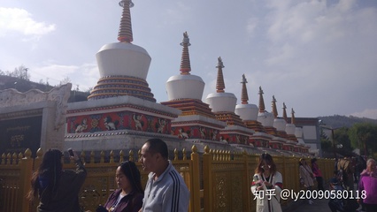 西寧自己旅游攻略