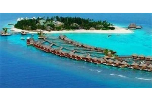 山西報(bào)團(tuán)旅游攻略 烏魯木齊報(bào)團(tuán)旅游攻略