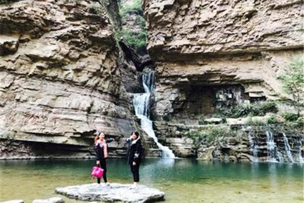 井底村有哪些旅游景點 艾尼斯美妝連鎖學校