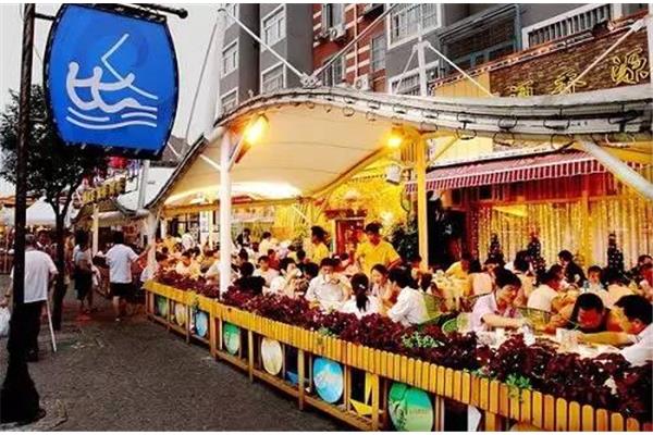 青島臺東夜市特色美食攻略