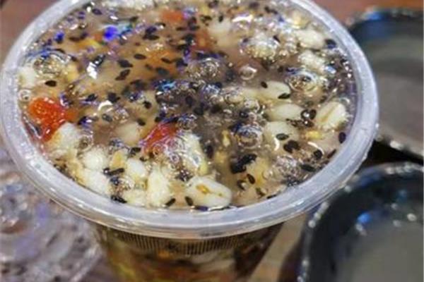 青島臺東夜市特色美食攻略