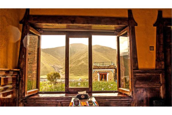 貢噶宗莊園酒店攻略