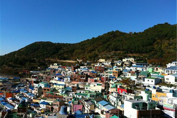 韓國(guó)釜山甘川洞文化村 韓國(guó)甘川文化村地址