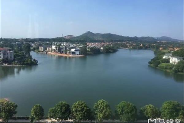 廣東清遠(yuǎn)美林湖的房子值得買(mǎi)嗎 廣州美林湖在哪里?