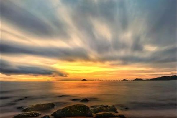 伊犁天鵝泉霧凇最佳觀賞時(shí)間 畢業(yè)旅游去哪好