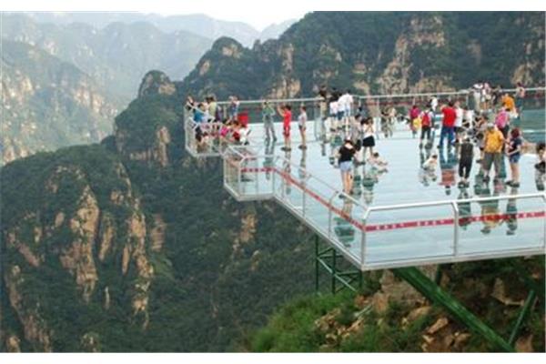 平谷天云山玻璃棧道攻略