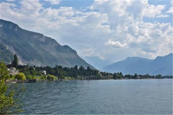 瑞士島湖旅游攻略
