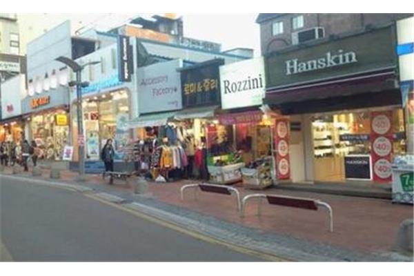 韓國梨花大學(xué)購物攻略